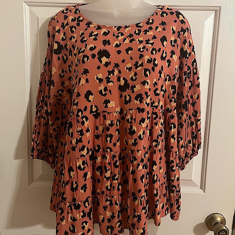 ANDRÉE By Unit Leopard Print top Large